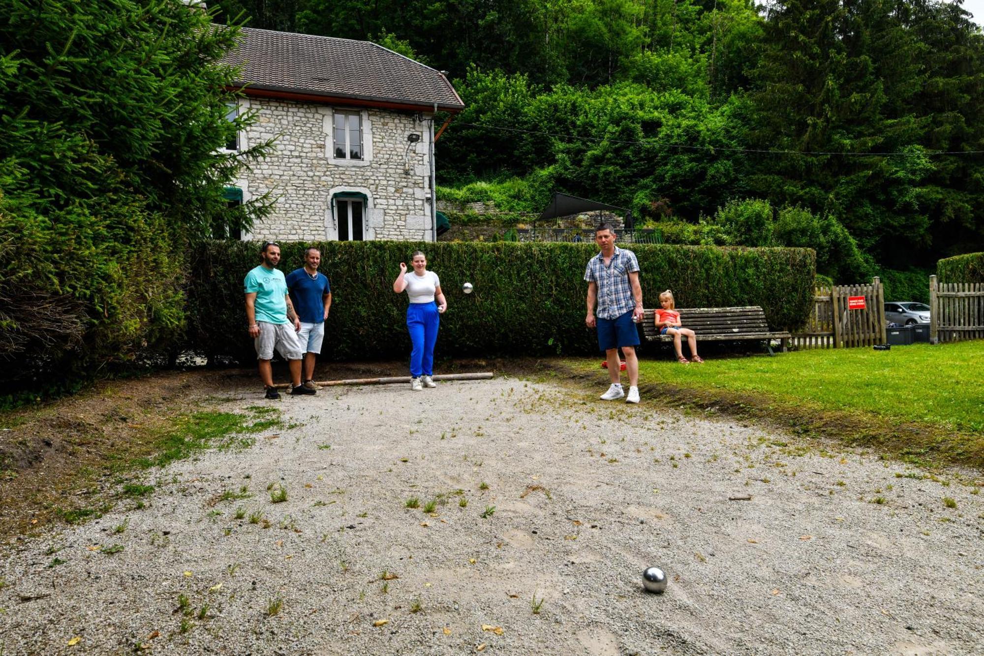 Gite La Truite D'Or Villa Lods Esterno foto