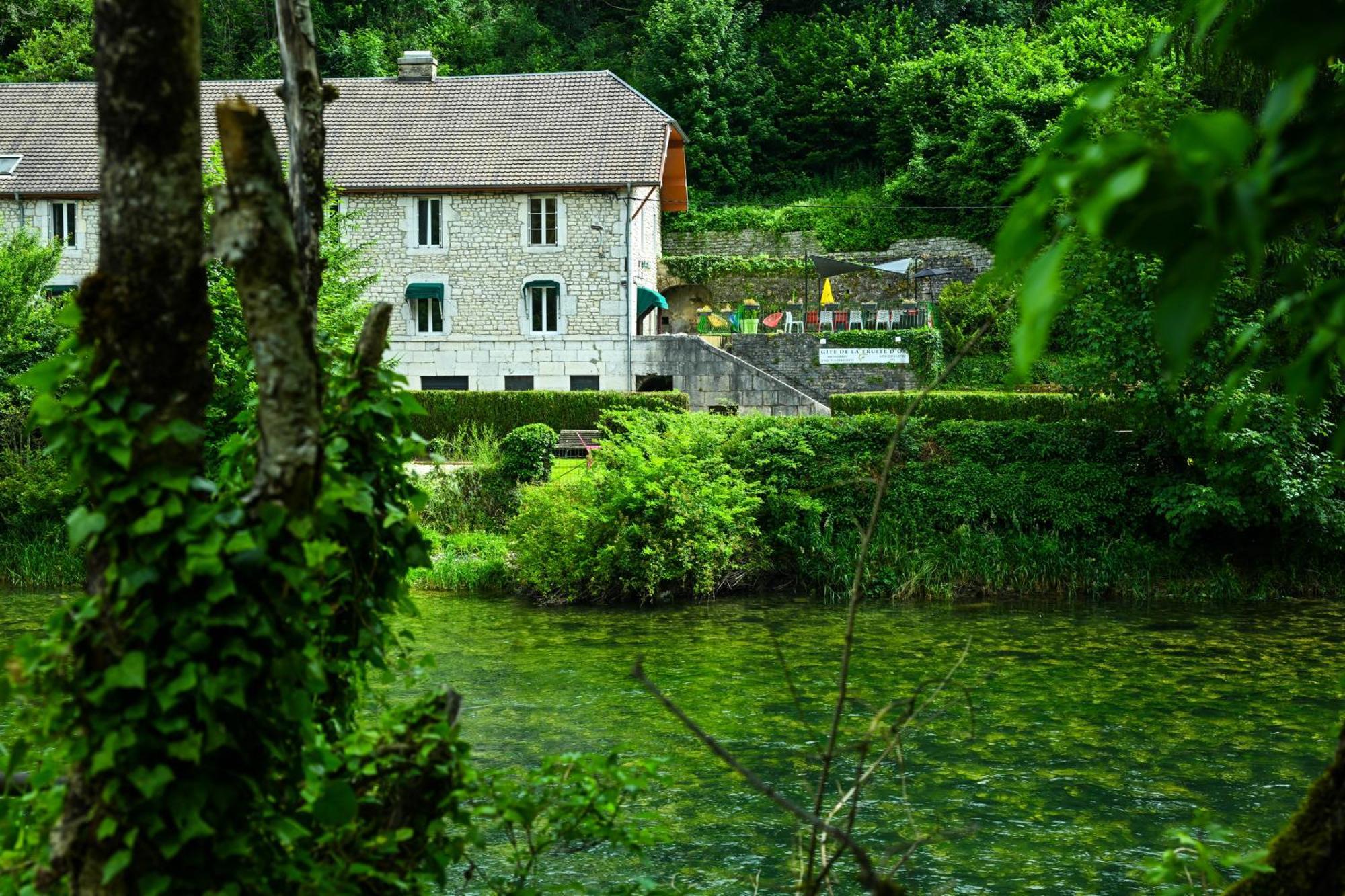 Gite La Truite D'Or Villa Lods Esterno foto